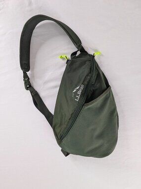 L.L. Bean Green Multi Pocket Stowaway Sling Pack Backpack Gorp